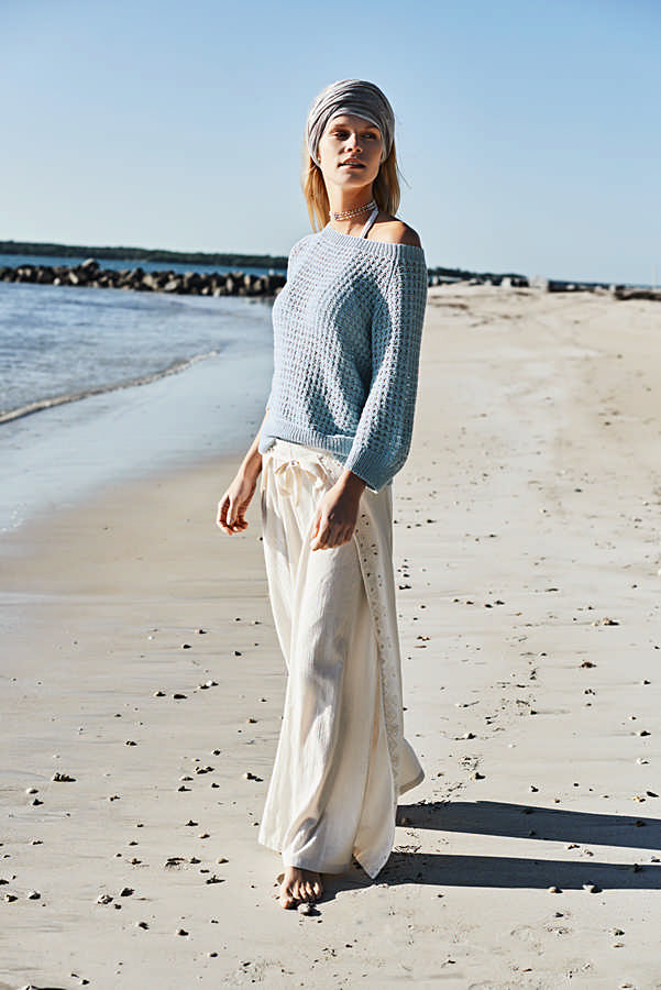 Women's Raglan Sweater - Image 2