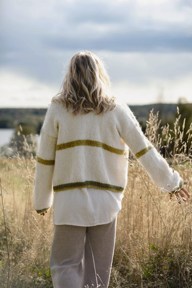 Tiril Block Cardigan with Stripes - Image 12