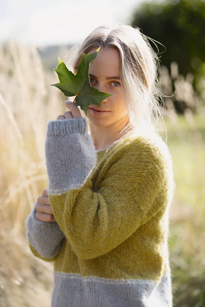 Tiril Block Cardigan with Stripes - Image 11
