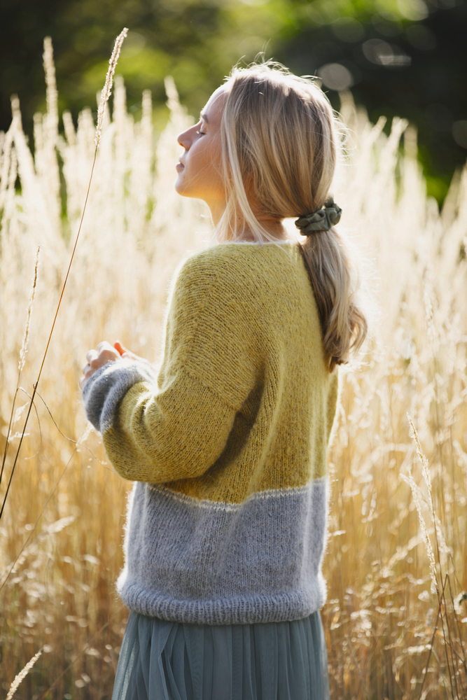 Tiril Block Cardigan with Stripes - Image 9