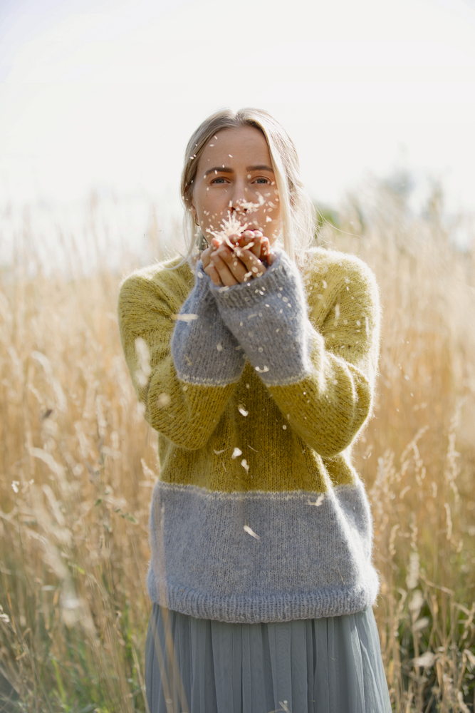 Tiril Block Cardigan with Stripes - Image 8