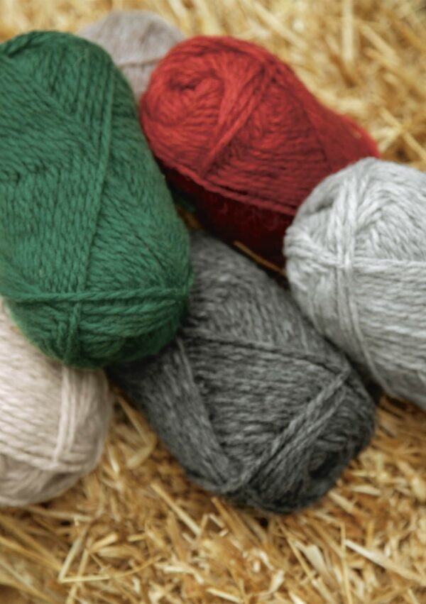 Sandnes Garn Santa Pattern | Nisse Nr 135 - Image 2