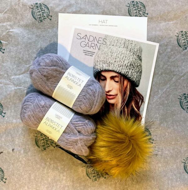Sandnes Garn Slouchy Hat Kit - Image 7
