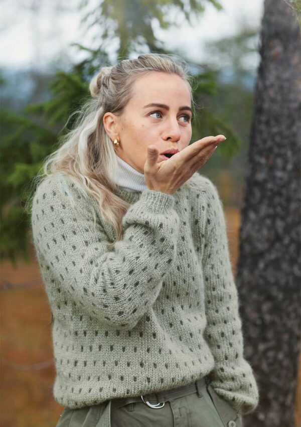 Sandnes Garn + Tiril Eckhoff:  Ånund Sweater [UNISEX] - Image 13
