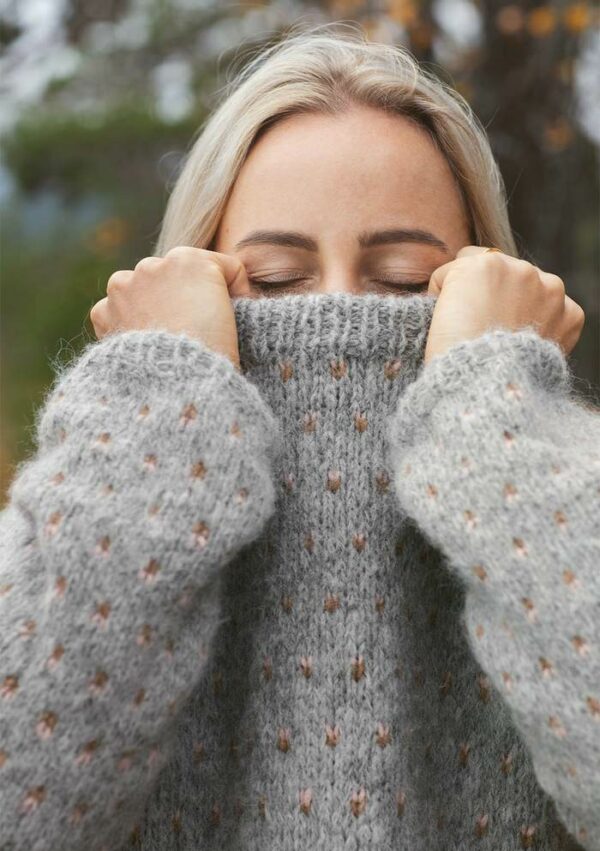 Sandnes Garn + Tiril Eckhoff:  Ånund Sweater [UNISEX] - Image 11