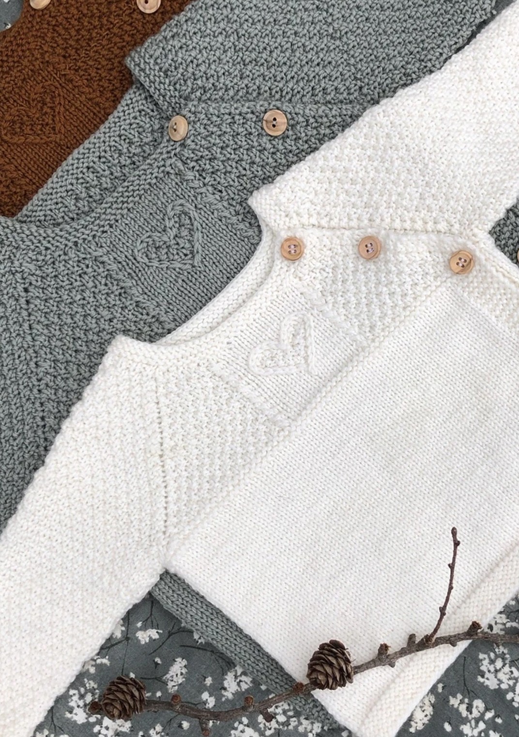 KongleBySigrun Heart Baby Set: Hat, Cardigan + Pants - Image 4