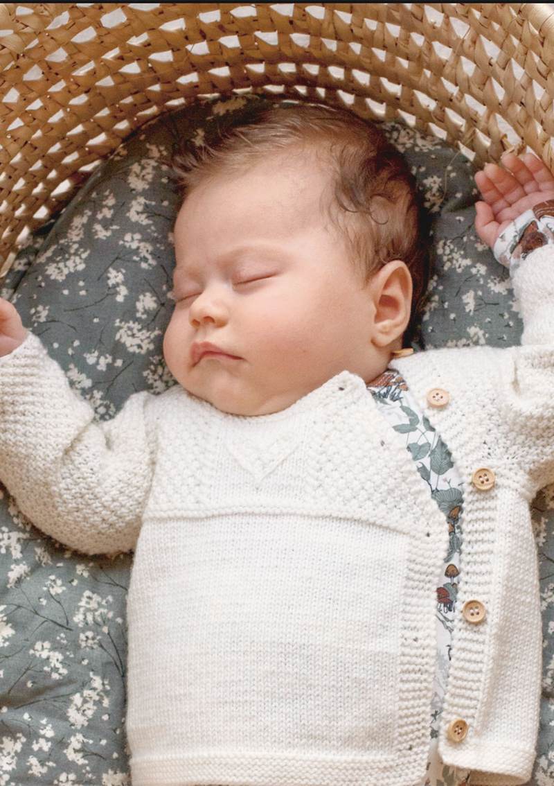 KongleBySigrun Heart Baby Set: Hat, Cardigan + Pants - Image 2