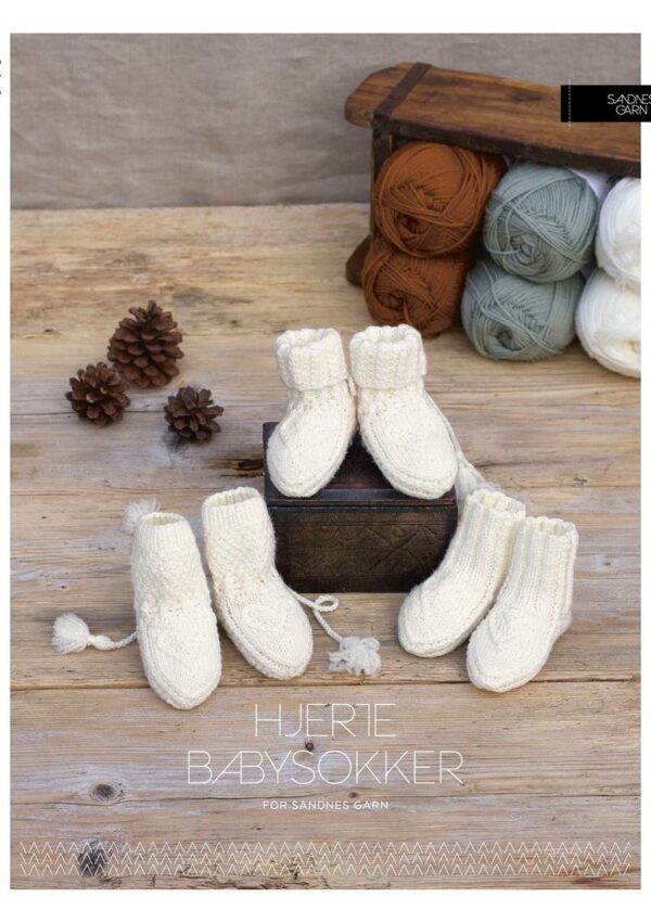 KongleBySigrun Heart Baby Socks