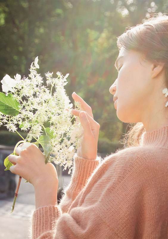 Elle Sweater Sunday Edition - Image 2
