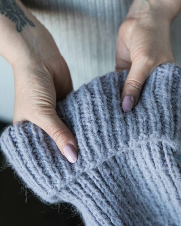 Laine Magazine Softie Hat - Free - Image 6