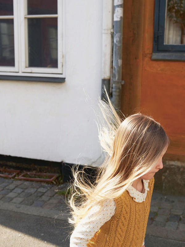 Noa Cable Slipover - Image 5