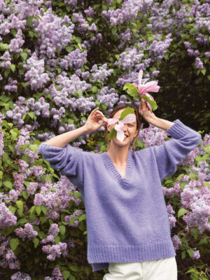 MARLEY V-NECK SWEATER (a) - 2210