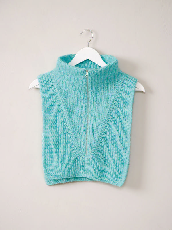 ZOE ZIPPER NECK - Image 2