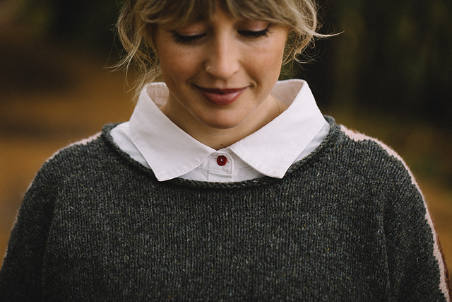 ANDREA MOWRY ZIG SWEATER - Image 3