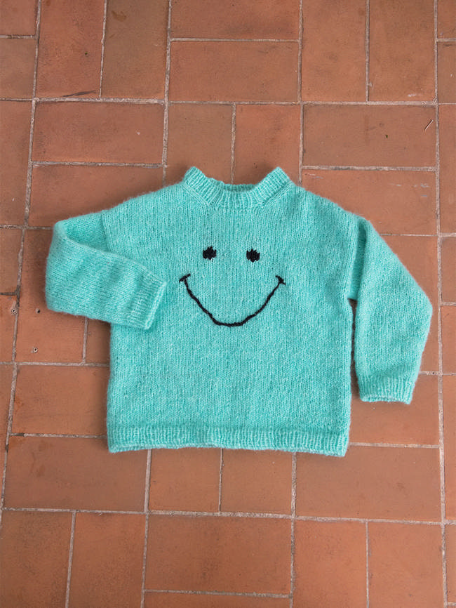 BIG SMILEY SWEATER (2303) - Image 2
