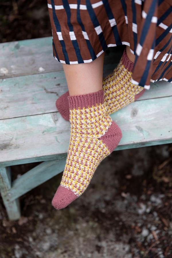 Laine Publishing: 52 Weeks of Socks Vol II - Image 56