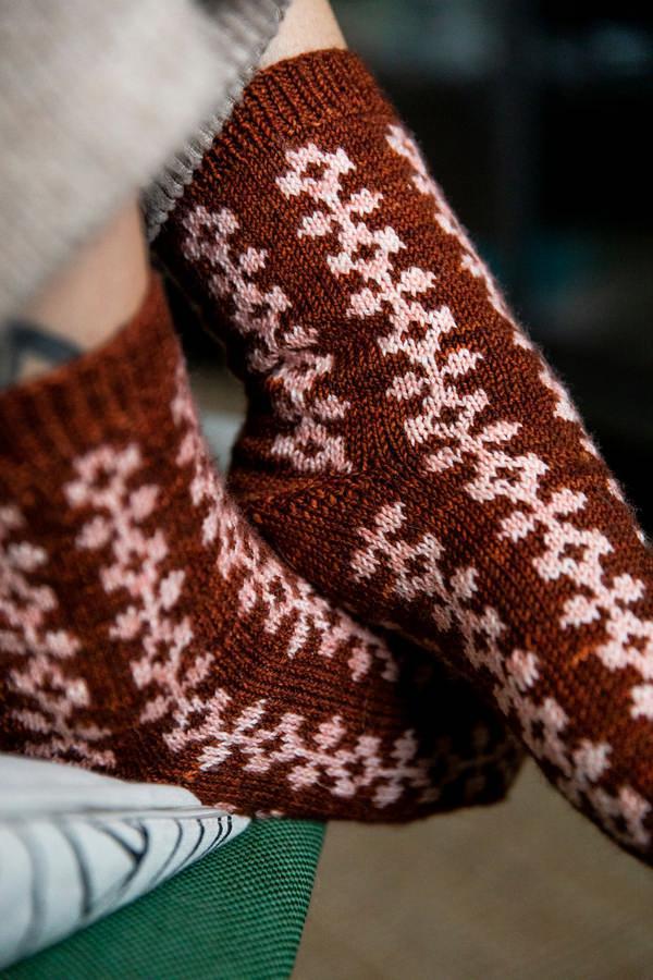 Laine Publishing: 52 Weeks of Socks Vol II - Image 24
