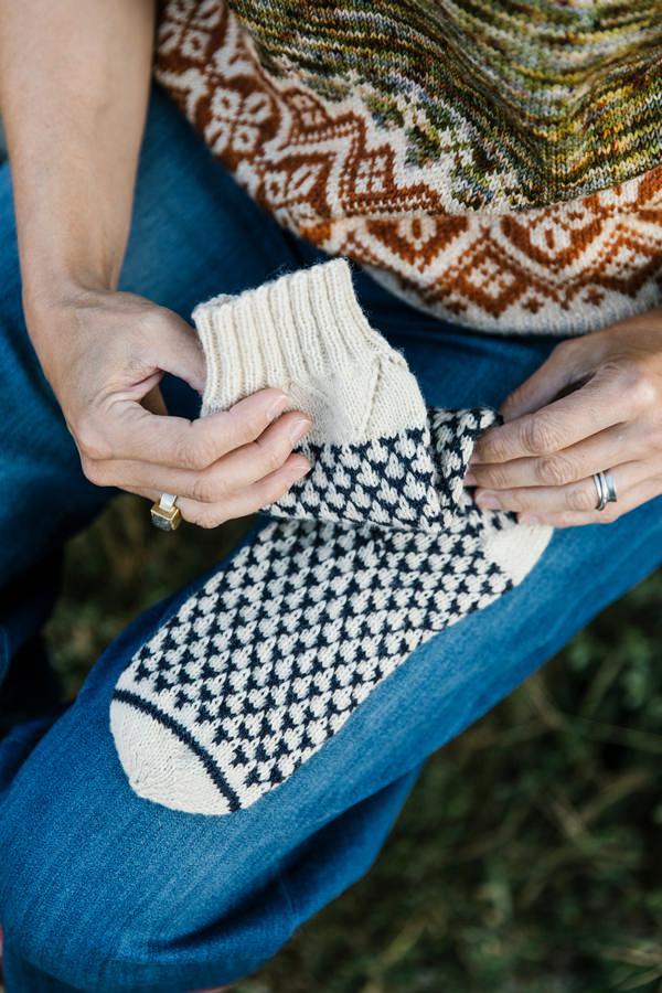 Laine Publishing: 52 Weeks of Socks Vol II - Image 2