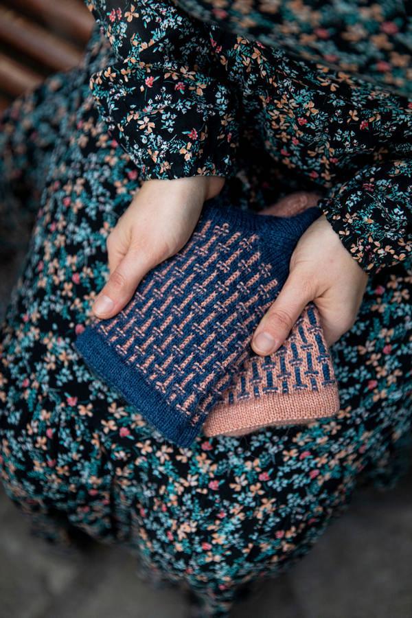 Laine Publishing: 52 Weeks of Socks Vol II - Image 9