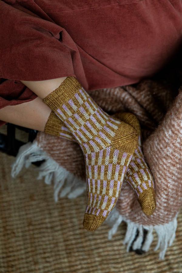 Laine Publishing: 52 Weeks of Socks Vol II - Image 41
