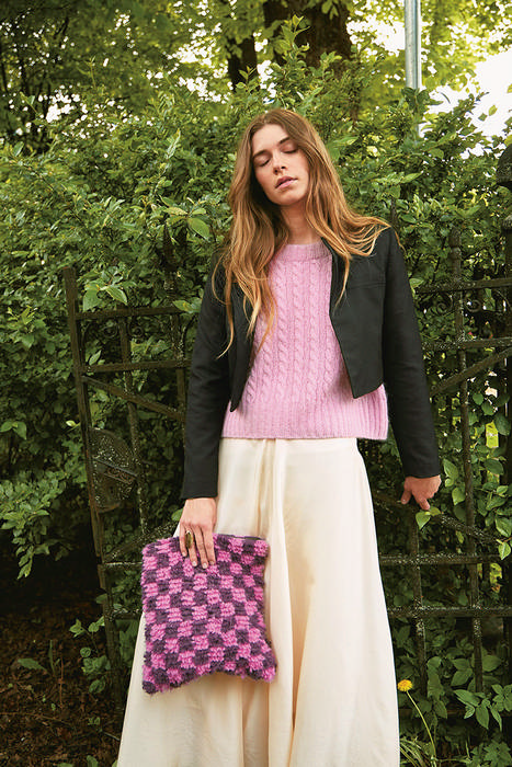 Emmy Clutch (with Squares; Crochet) - Image 2