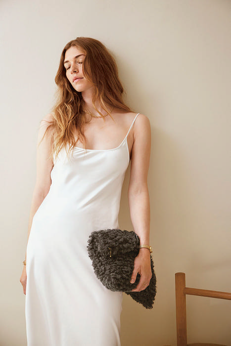 Emmy Clutch (single color; Crochet)