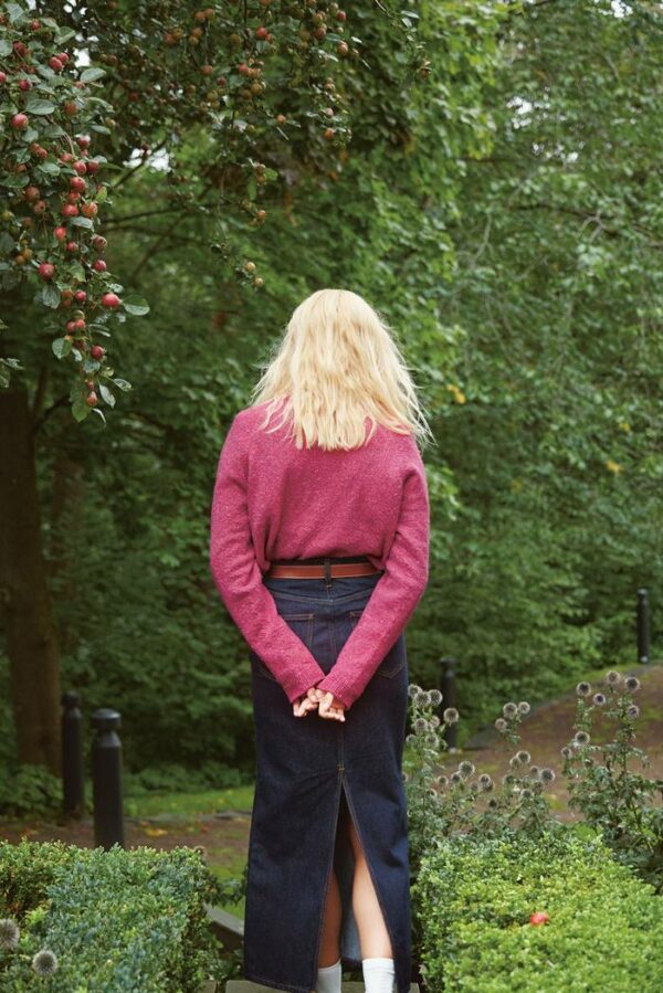 DEBUTANT SWEATER (1a) - Image 2