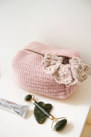 FLEUR SCRUNCHIE