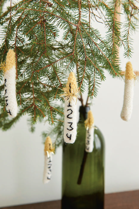 PETITE CHRISTMAS CANDLE