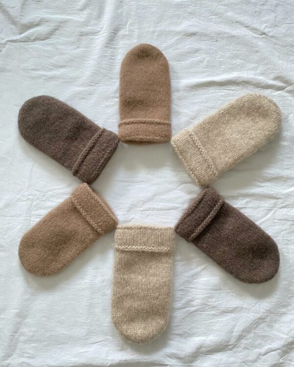 Sandnes Garn Tova Mittens (FREE) - Image 2