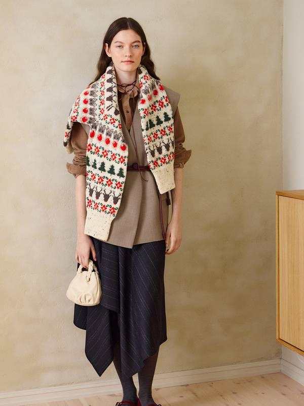 Sandnes Garn Christmas / Holiday Sweater Kit 24_4 - Image 4