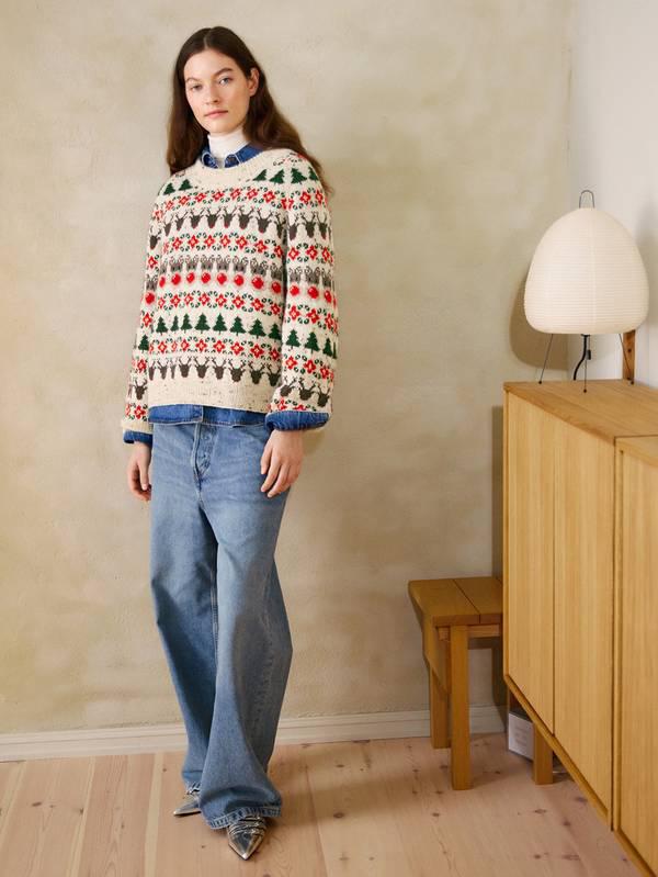 Sandnes Garn Christmas / Holiday Sweater Kit 24_4 - Image 2